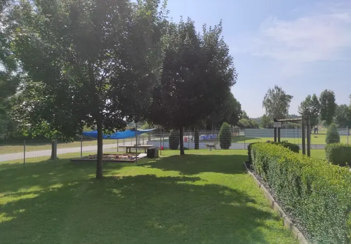 Freibad Niederleierndorf