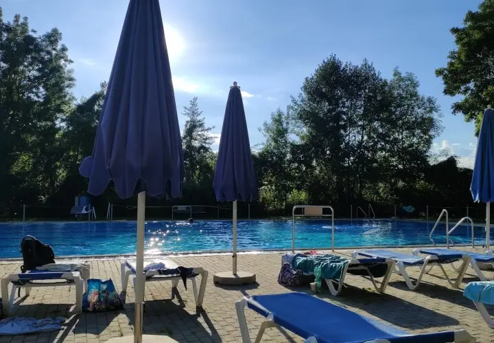 Erlebnis und Sportbad - Felsenbad Saal a.d.Donau