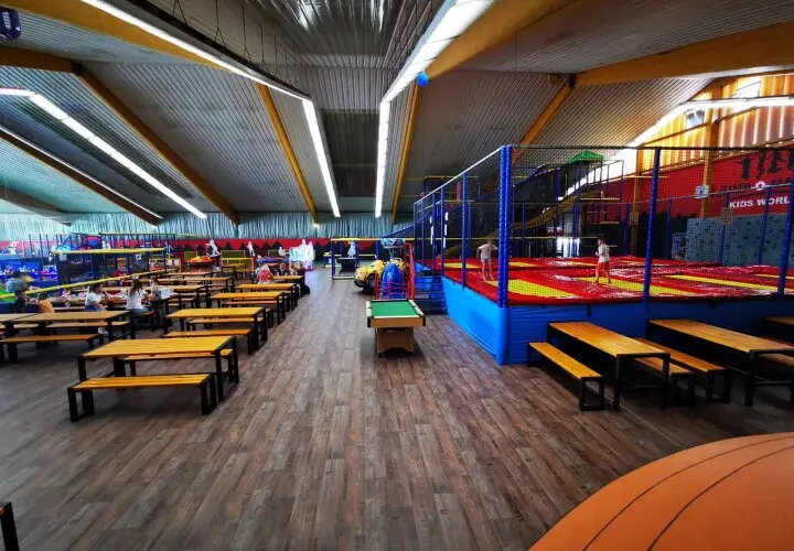 Jump-O-Mania Kids World Regensburg