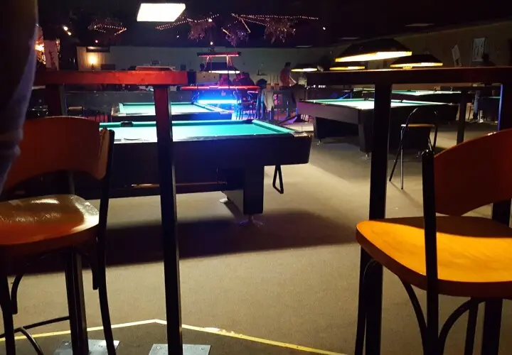 Instroke Billard & Bowling
