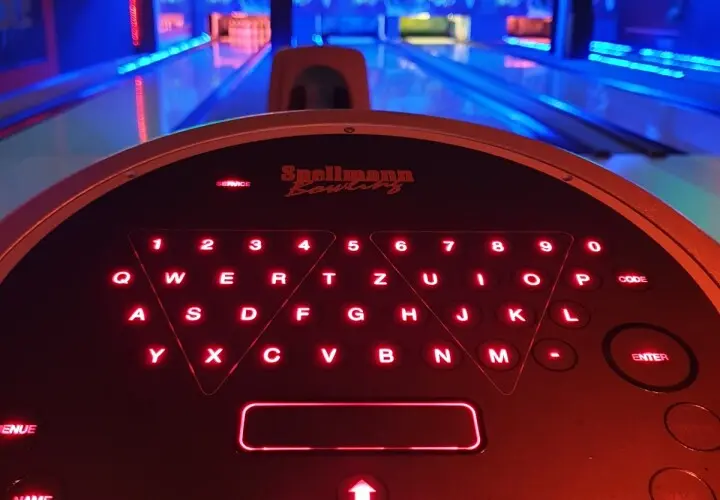 Instroke Billard & Bowling