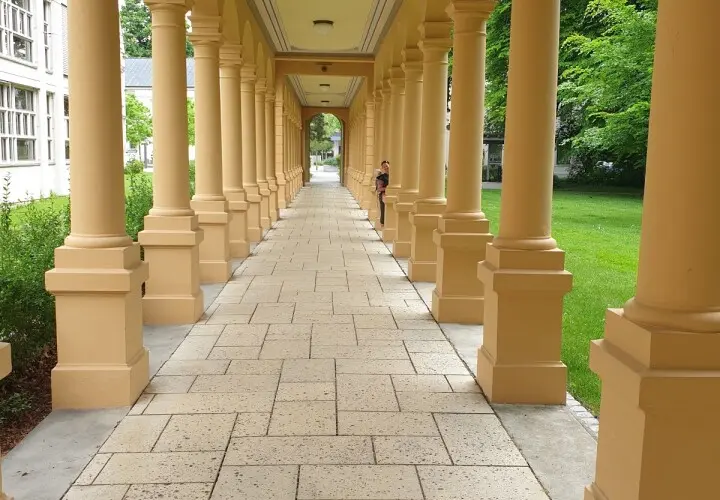 Hessing Burg mit Gartensaal