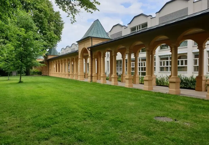 Hessing Burg mit Gartensaal
