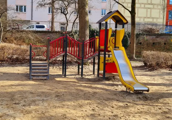 Kinderspielplatz Eisstadion