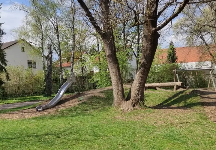Muttergottes Spielplatz