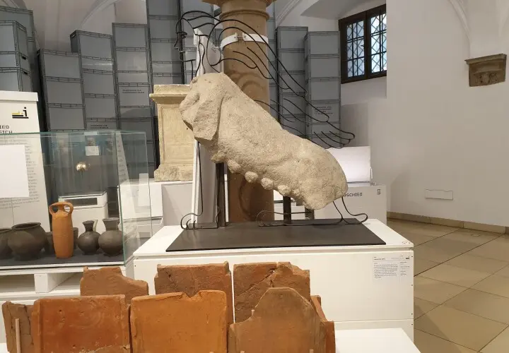 Dauerausstellung "Römerlager" des Römischen Museums im Zeughaus