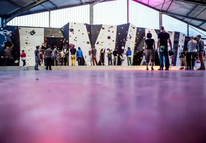 einstein - Klettern in der Boulderhalle Ulm