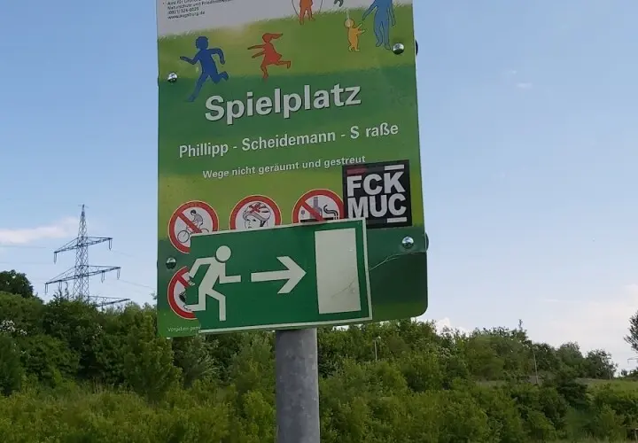 Bolzplatz am Bahndamm