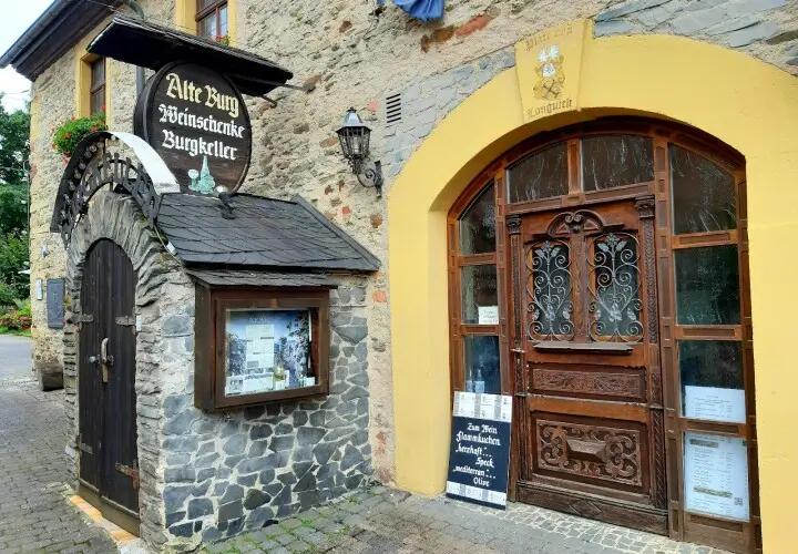 Alte Burg Longuich