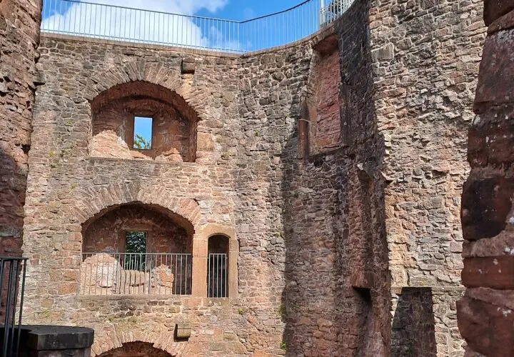Burg Montclair