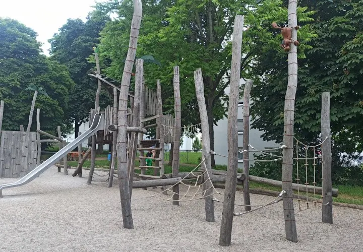 Dschungelspielplatz Leipziger Wiesen