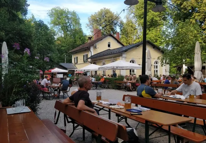 Zum Flaucher Biergarten