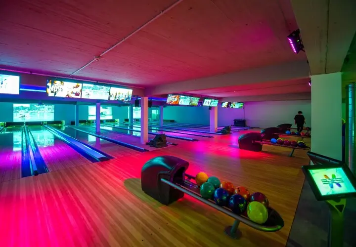 Bowling Room Trier