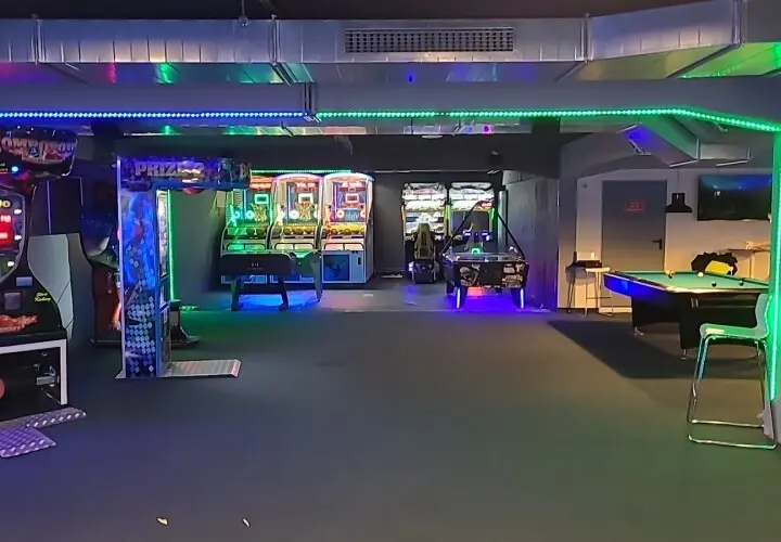 Bowling Room Trier