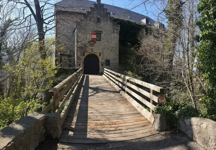 Burg Marquartstein