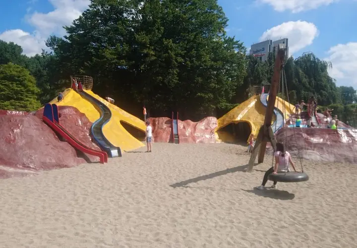 Spielplatz Planten Un Blomen