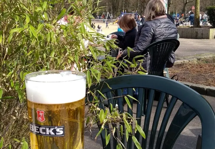 Café am Planschbecken