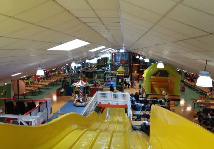 rabatzz! Indoorspielplatz