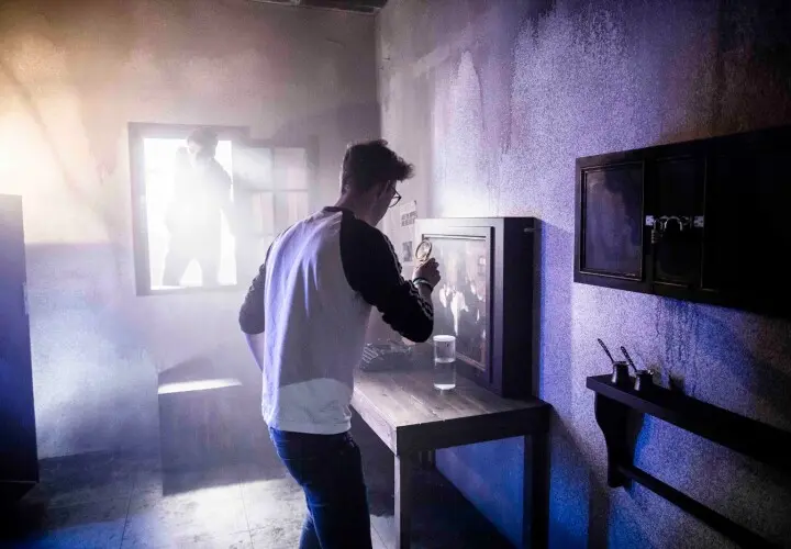 Escape Room Laserstar® Live Exit Escape Game