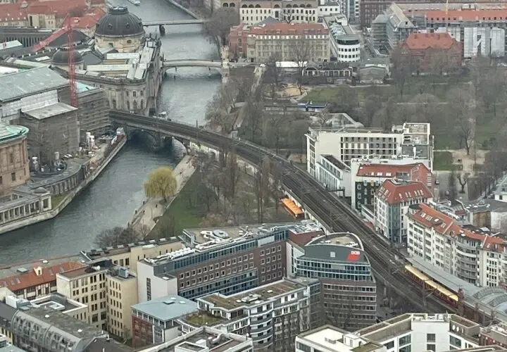 Schwimmhalle Fischerinsel - Berliner Bäder