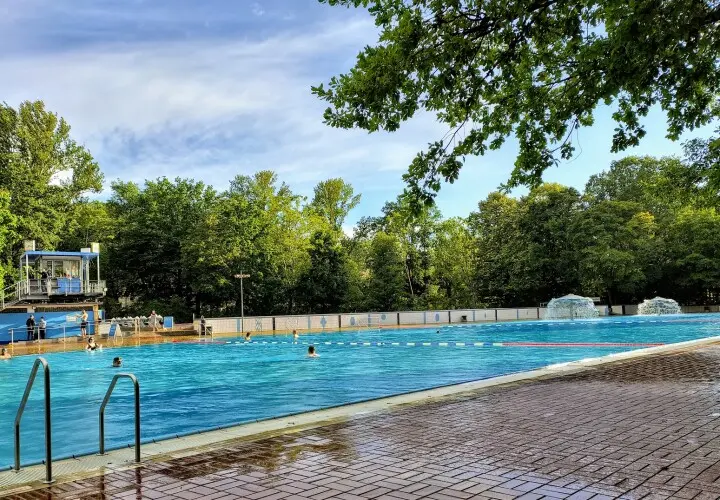 Sommerbad Kreuzberg - Berliner Bäder