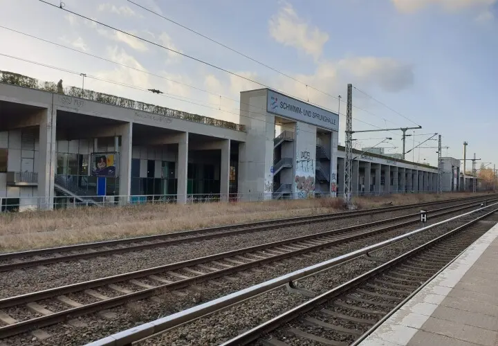 Schwimm- und Sprunghalle im Europasportpark (SSE) - Berliner Bäder