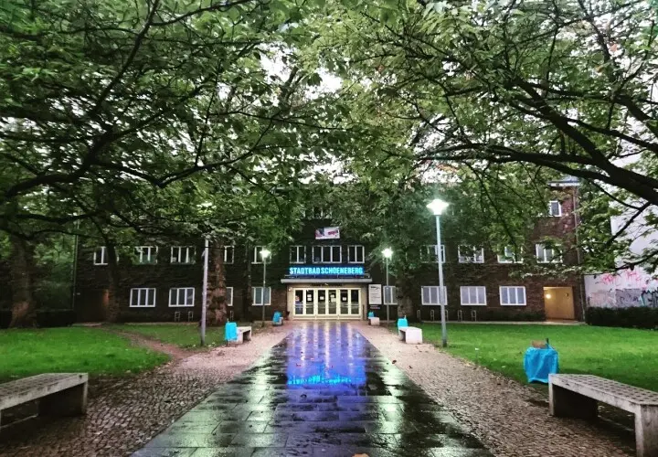 Stadtbad Schöneberg "Hans Rosenthal" - Berliner Bäder