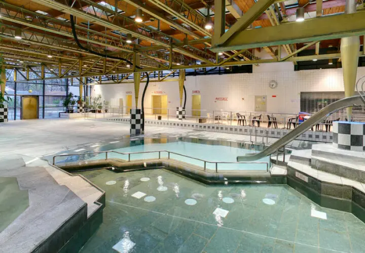Wellenbad am Spreewaldplatz - Berliner Bäder