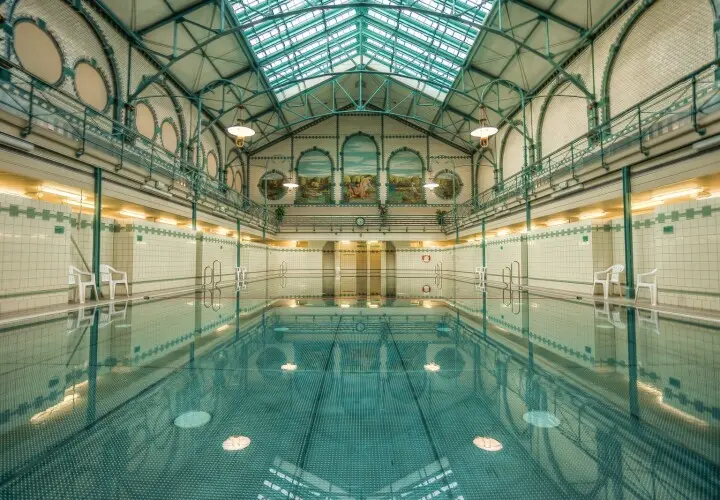 Stadtbad Charlottenburg - Neue Halle - Berliner Bäder