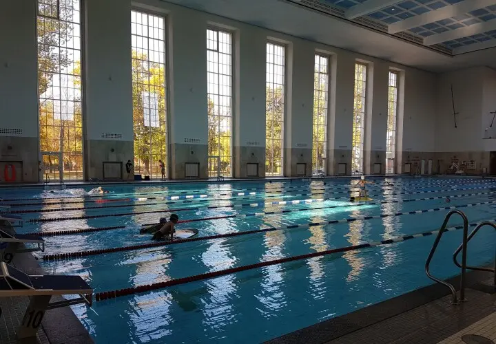 Schwimmhalle Finckensteinallee - Berliner Bäder