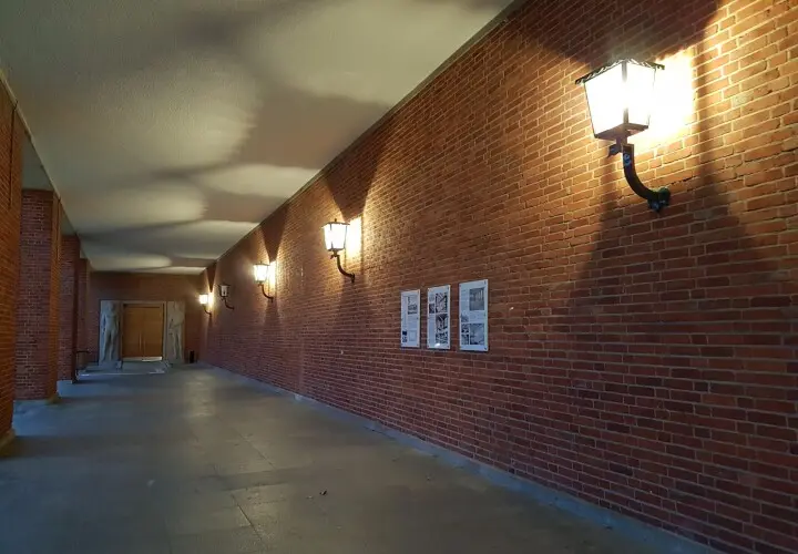Schwimmhalle Finckensteinallee - Berliner Bäder