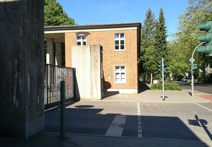 Schwimmhalle Finckensteinallee - Berliner Bäder