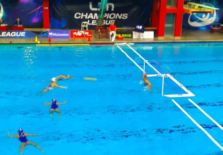 Sport- und Lehrschwimmhalle Schöneberg - Berliner Bäder