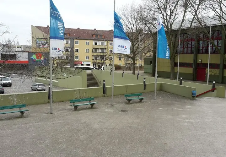 Sport- und Lehrschwimmhalle Schöneberg - Berliner Bäder