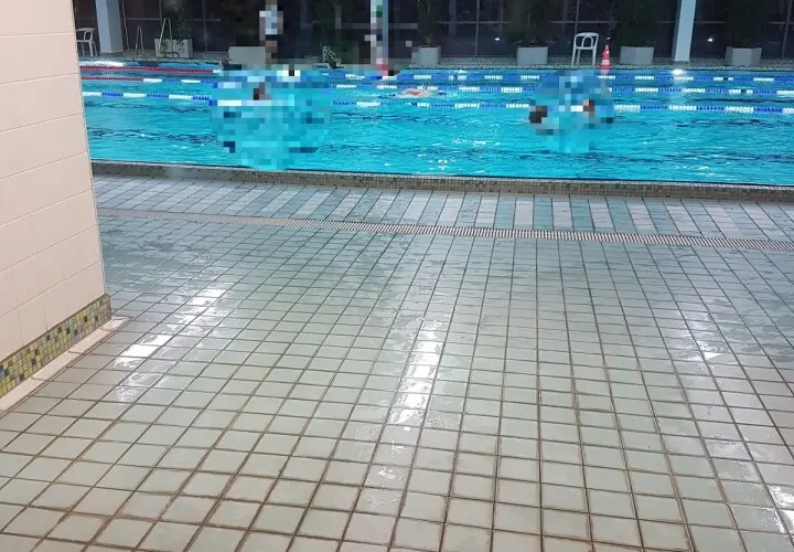 Schwimmhalle Anton-Saefkow-Platz - Berliner Bäder