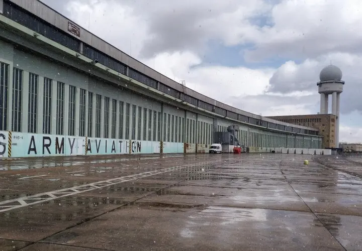 Tempelhofer Feld
