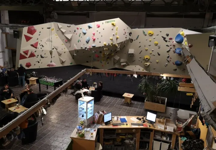 Ostbloc Boulderhalle