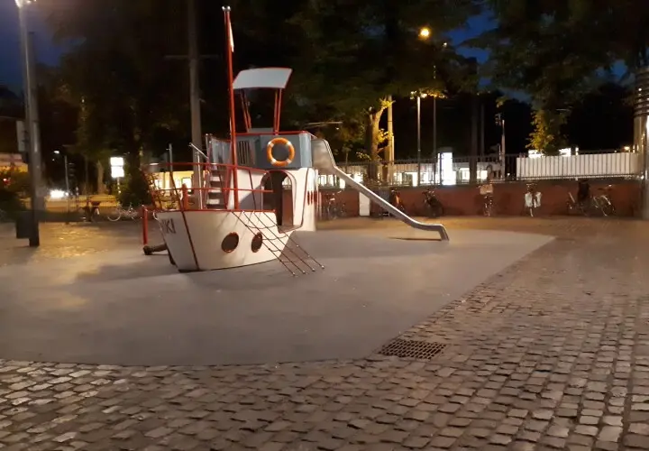Spielplatz "WIKI" Köln