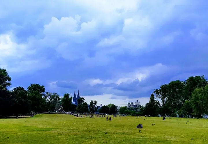 Spielplatz im Rheinpark