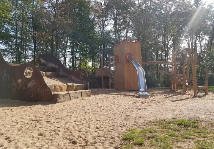Drachenspielplatz Neufelder Straße