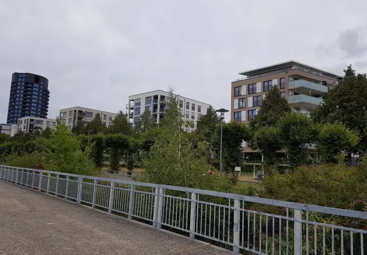 Spielplatz am Rhein