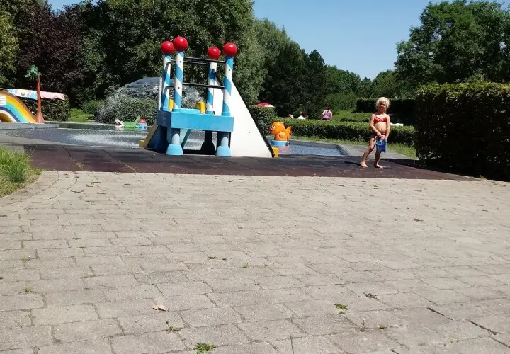 Schwimmbad Zündorf