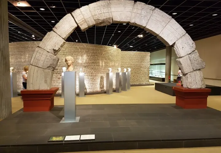 Römisch-Germanisches Museum