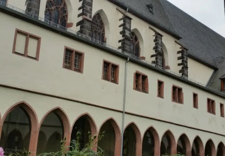 Institut für Stadtgeschichte im Karmeliterkloster
