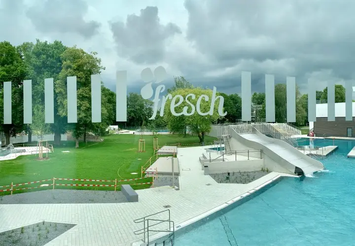 fresch - Freisinger Erlebnis Schwimmbad (Hallenbad Freibad Sauna)