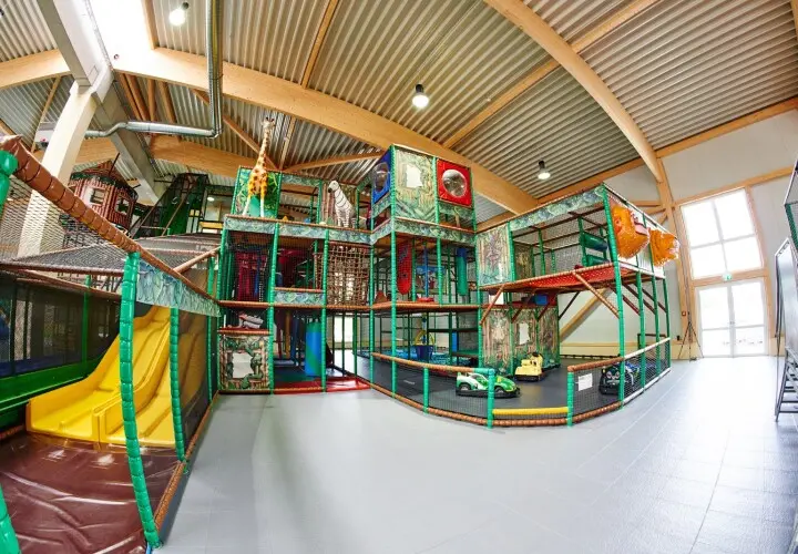 Kibungu Indoor-Spielparadies in WURMBERG