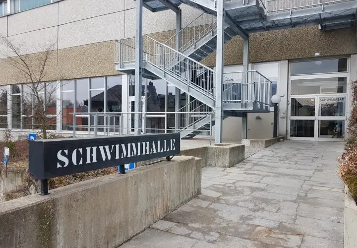 Ozonhallenbad mit Sauna