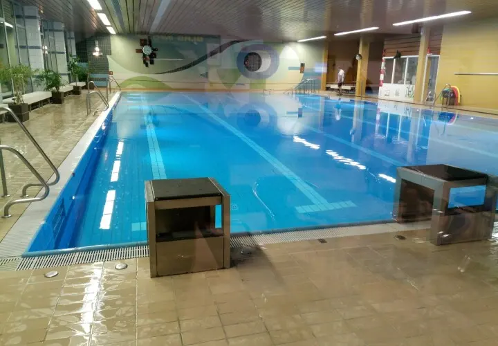 Ozonhallenbad mit Sauna