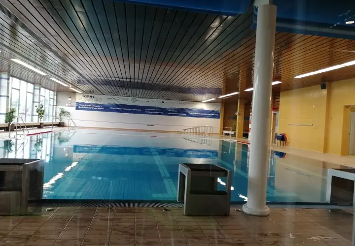 Ozonhallenbad mit Sauna