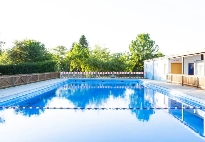 Schwimmbad Albertshausen